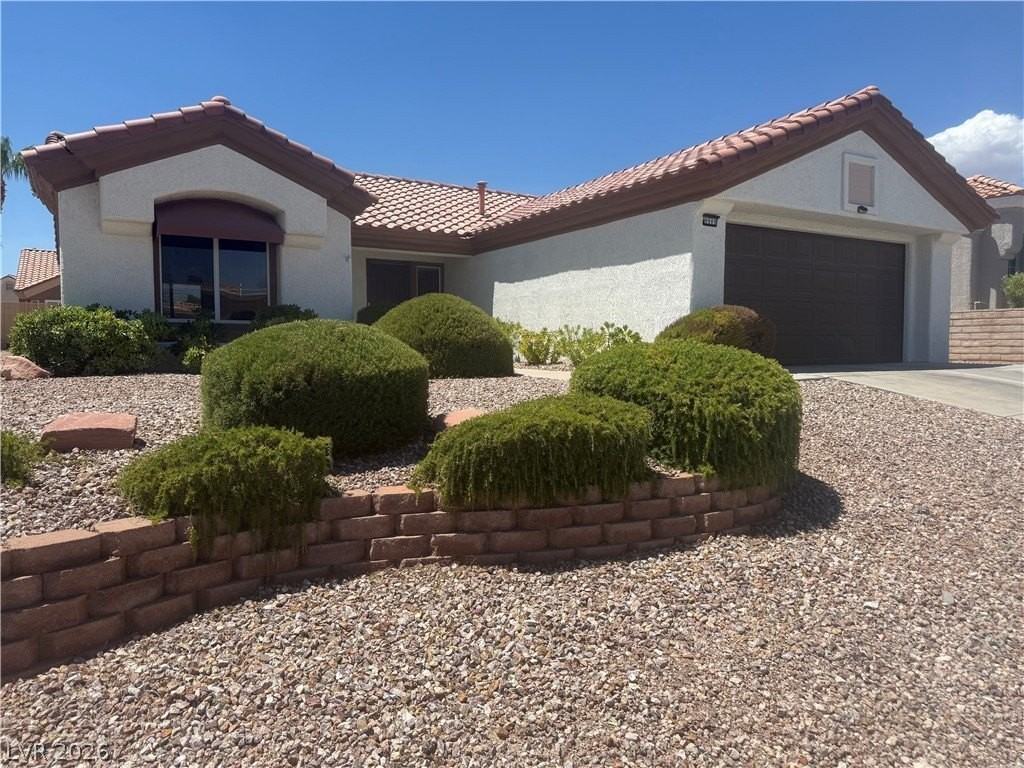 9909 Bundella Dr - Photo 4 of 50