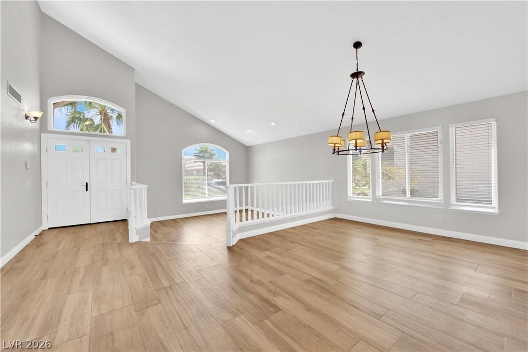 8112 Tropic Isle Cir - Photo 7 of 44