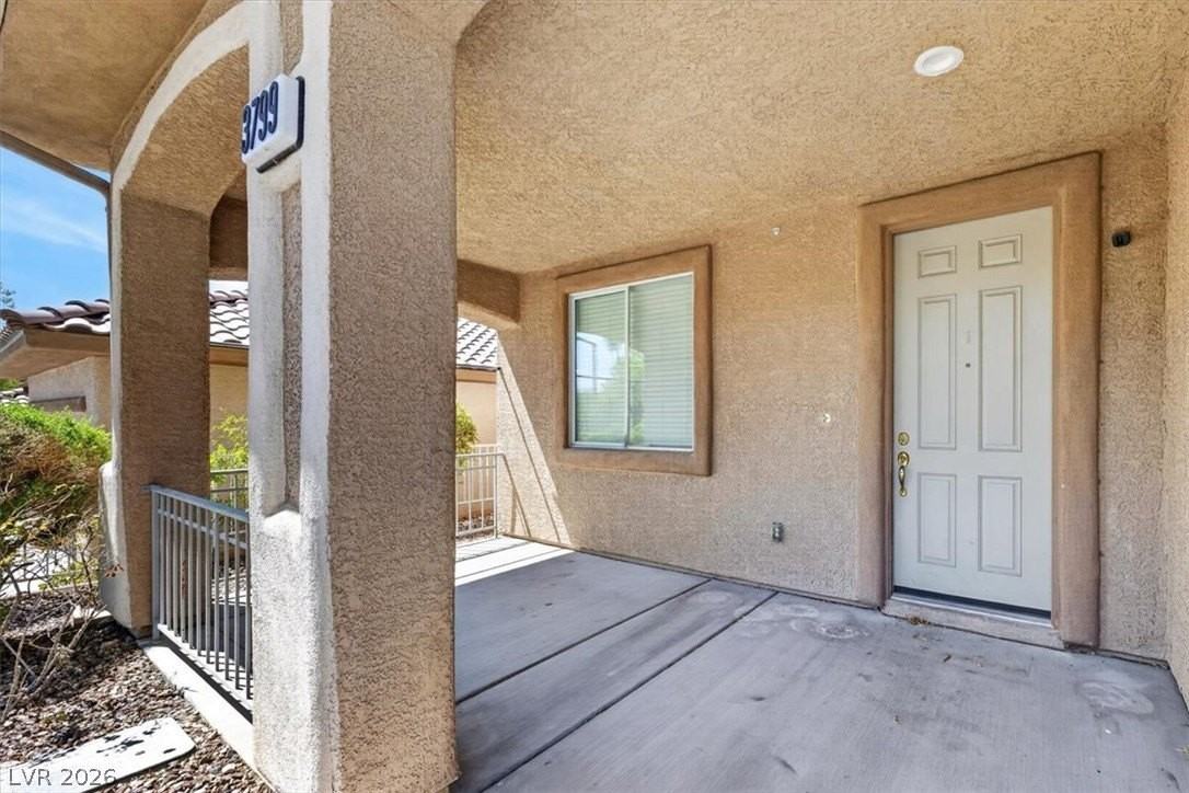3799 Honey Ridge Ct - Photo 4 of 48
