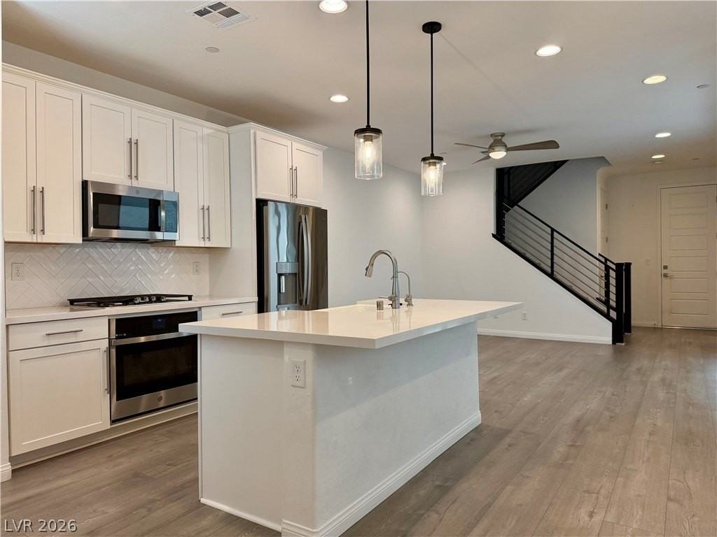 11699 Hamilton Lake Ave - Photo 2 of 14
