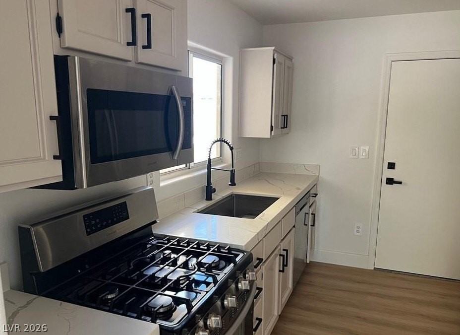 10012 Bundella Dr - Photo 2 of 16
