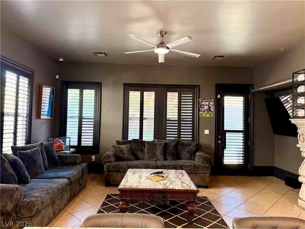 488 Via Palermo Dr - Photo 5 of 31