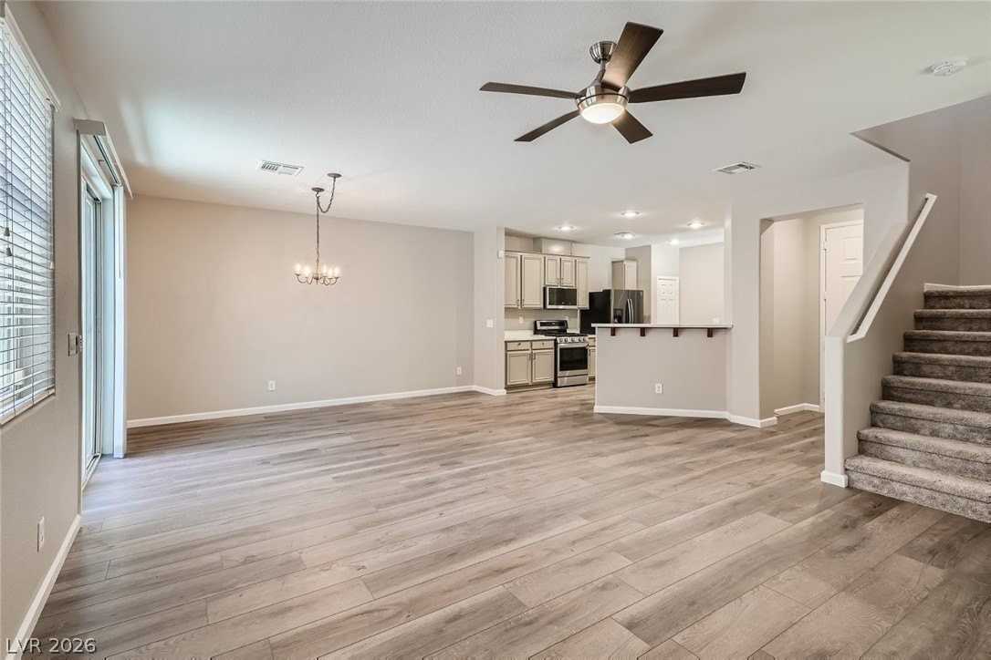 25 Red Oak Canyon St #1 - Photo 4 of 26