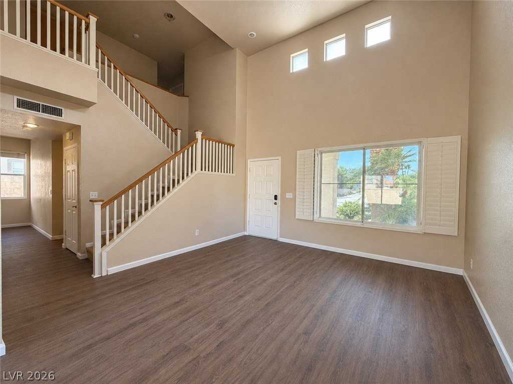 1436 Country Hollow Dr - Photo 6 of 27