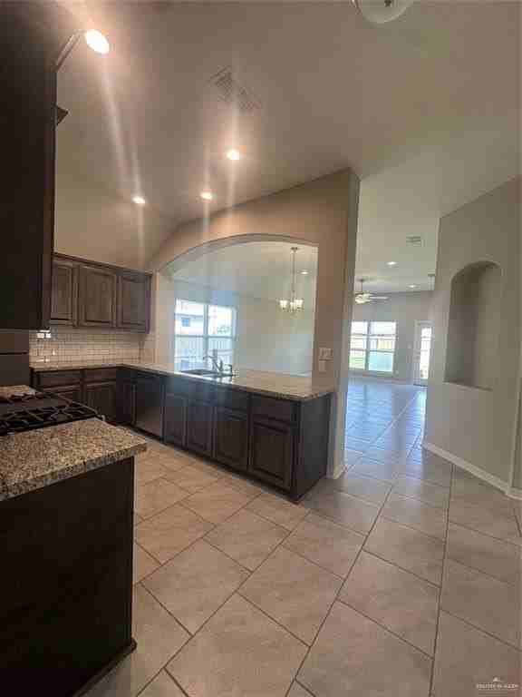 14333 Chalk Ridge Dr - Photo 4 of 18