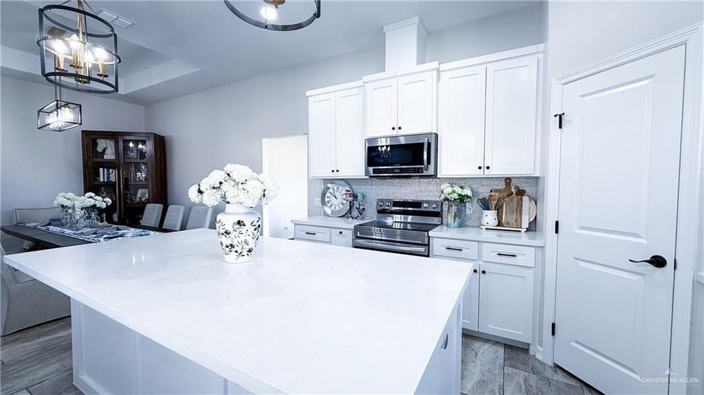 2501 S Cartier Dr - Photo 4 of 42