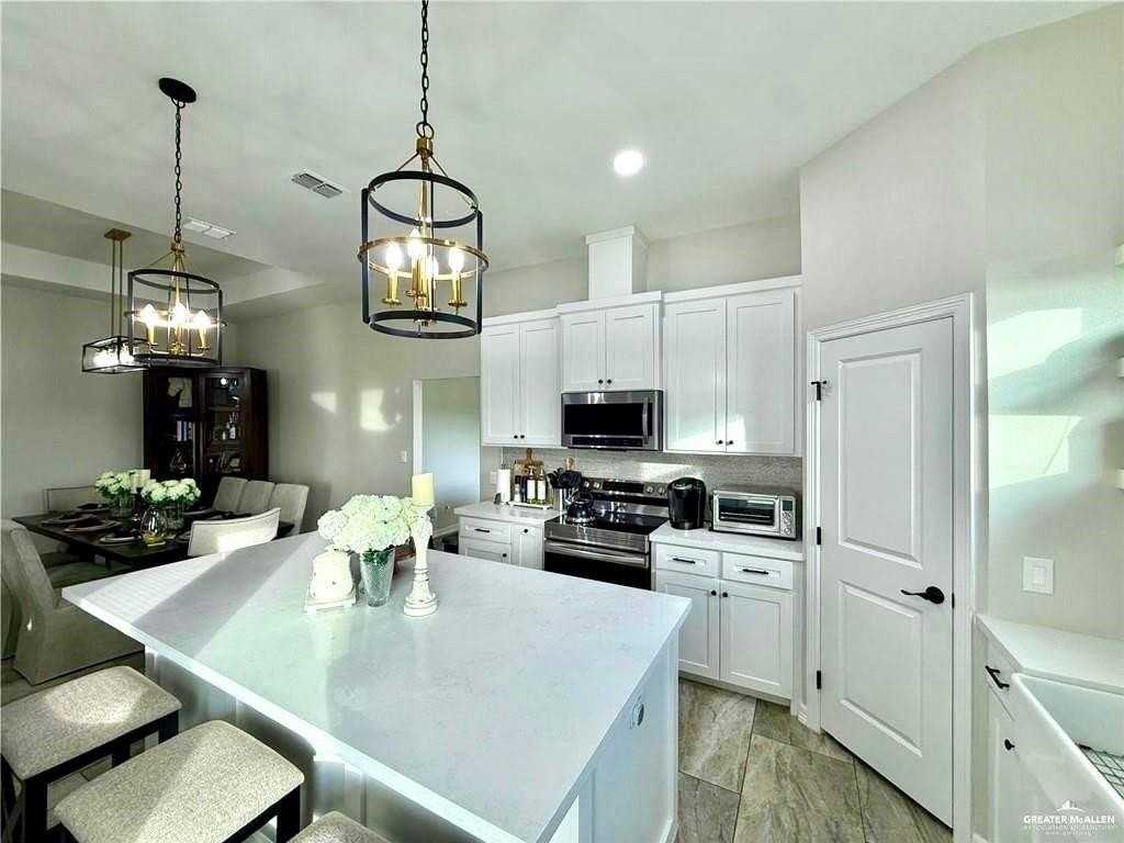 2501 S Cartier Dr - Photo 7 of 42