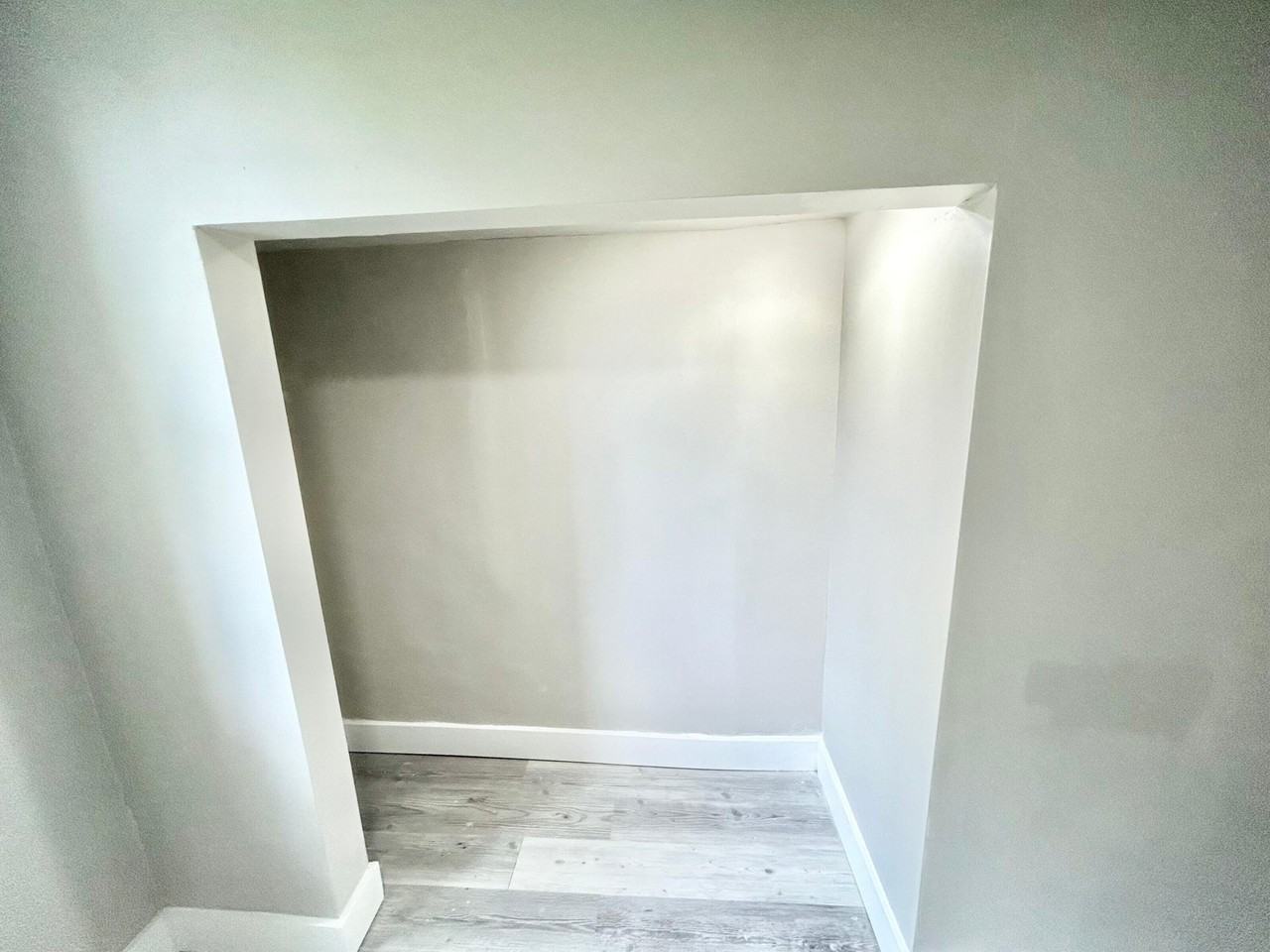3964 Washington St #2F - Photo 6 of 9
