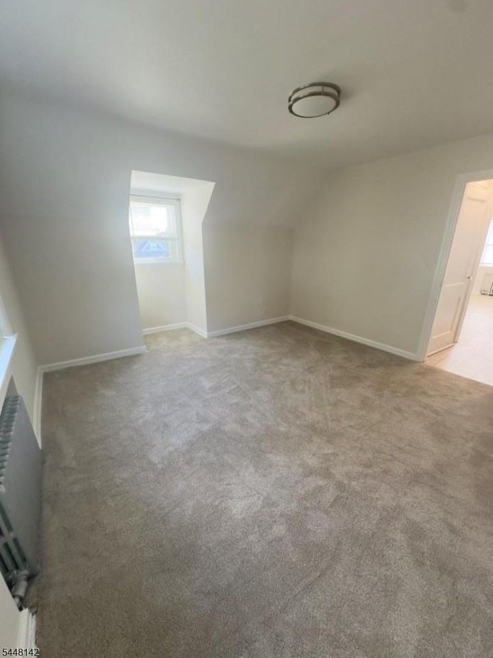92 Aberdeen Ct - Photo 7 of 17