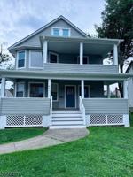 featured image of 441 W Broad St