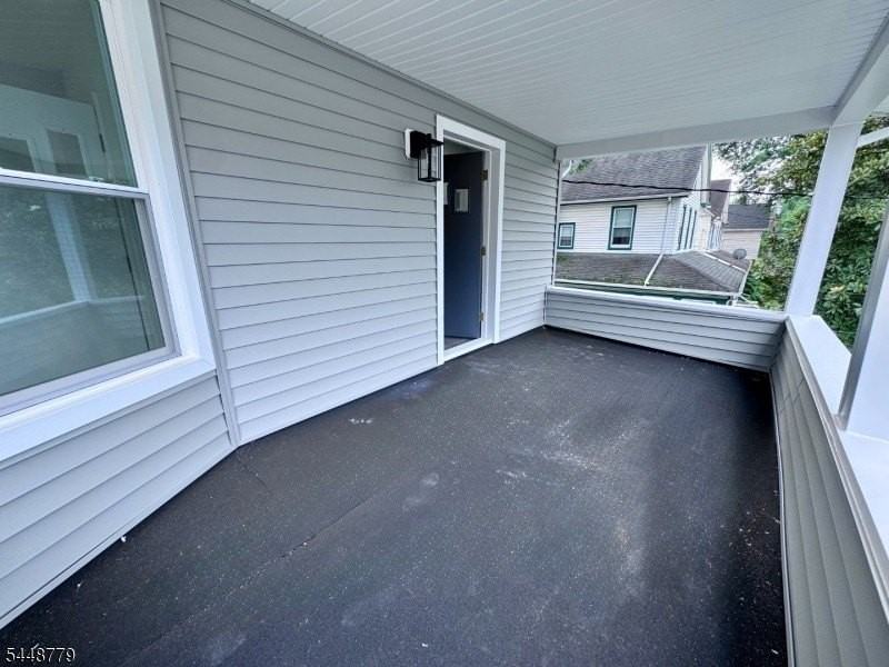 441 W Broad St - Photo 5 of 24