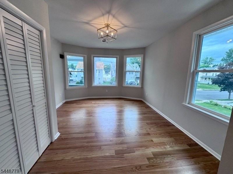 441 W Broad St - Photo 7 of 24