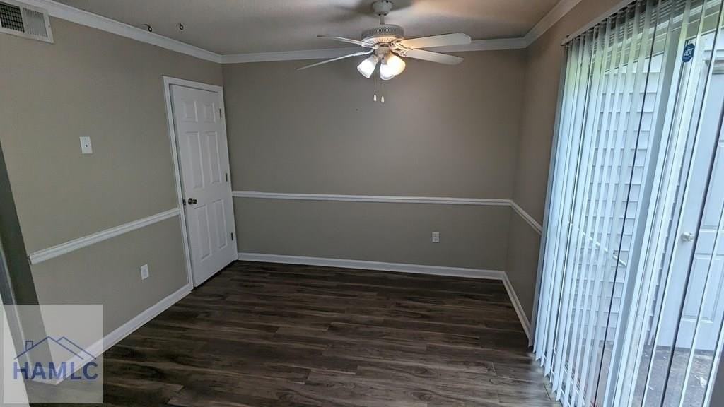 1100 Pineland Ave Apt 3h - Photo 4 of 11