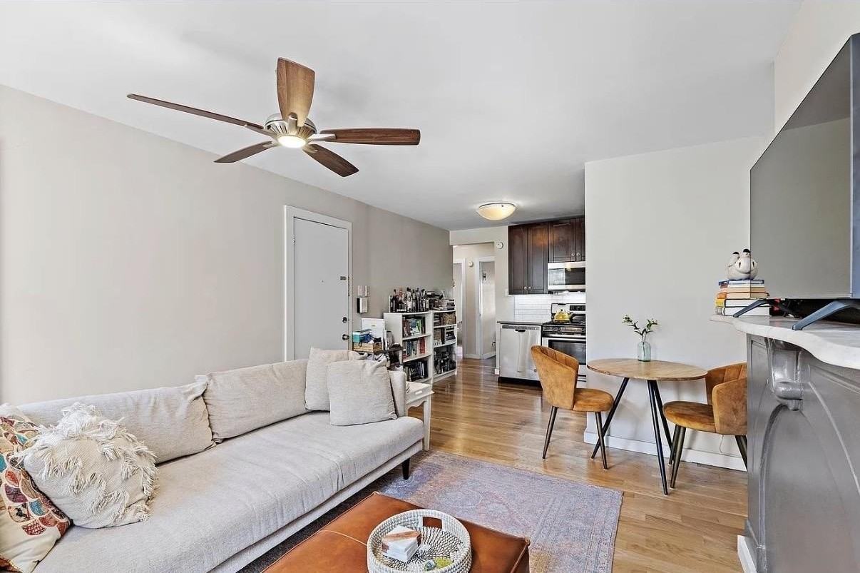 214 Grand St #2 - Photo 4 of 16