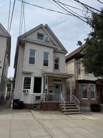 featured image of 817 15th St #3