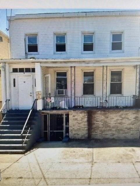 17 Beach St #2 - Photo 5 of 5