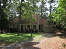 16 Cameron Ln - Photo 1 of 1