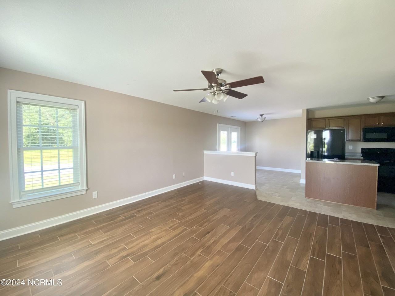 532 Millbrooke Cir - Photo 5 of 13