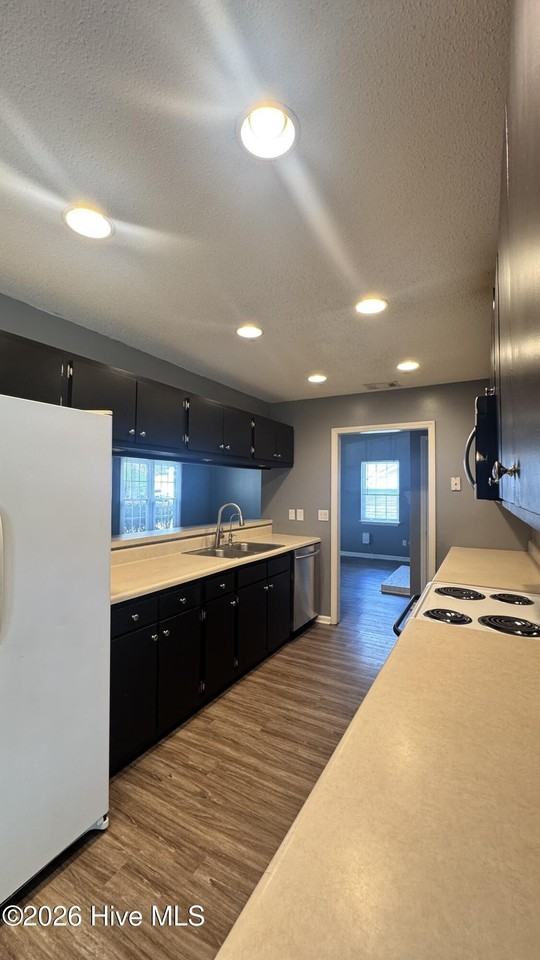 206 Wedgewood Dr - Photo 6 of 15