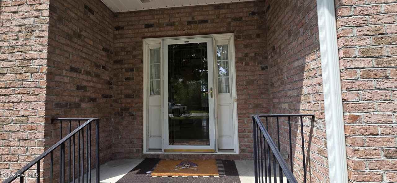 4208 Leicester Ct - Photo 2 of 40
