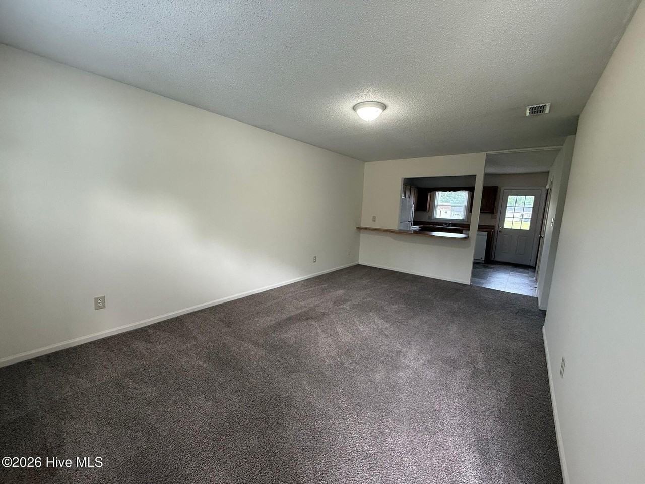 1802 Burgaw Hwy - Photo 2 of 6