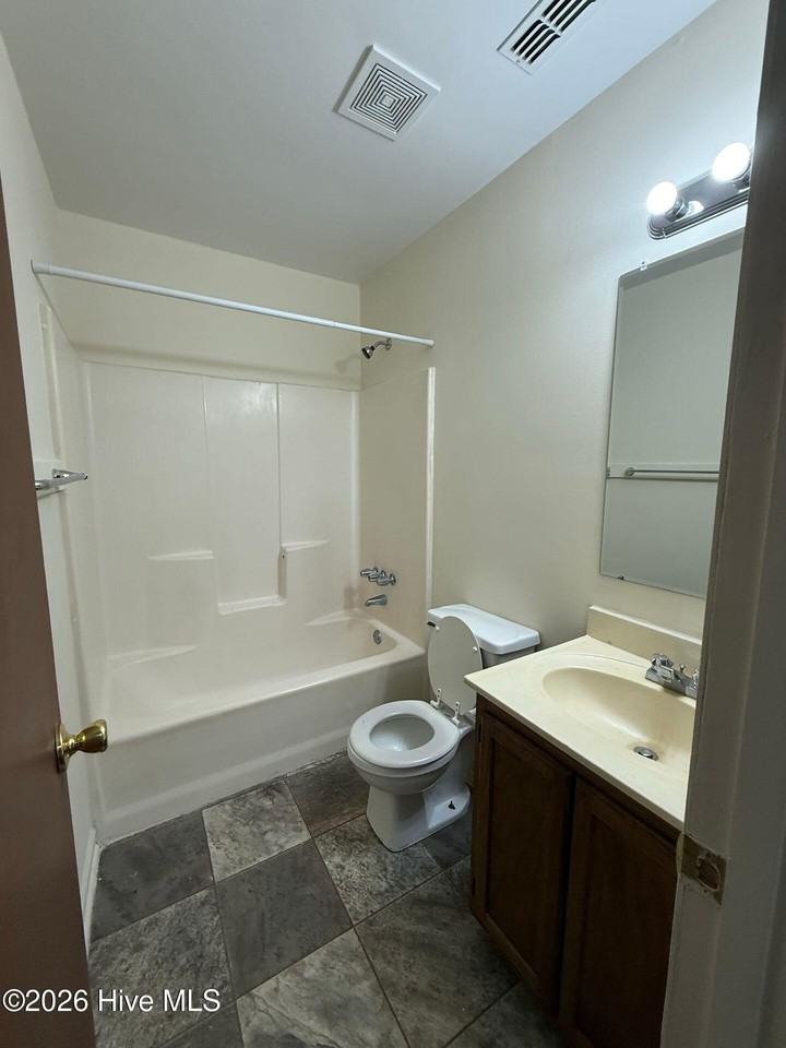1802 Burgaw Hwy - Photo 5 of 6