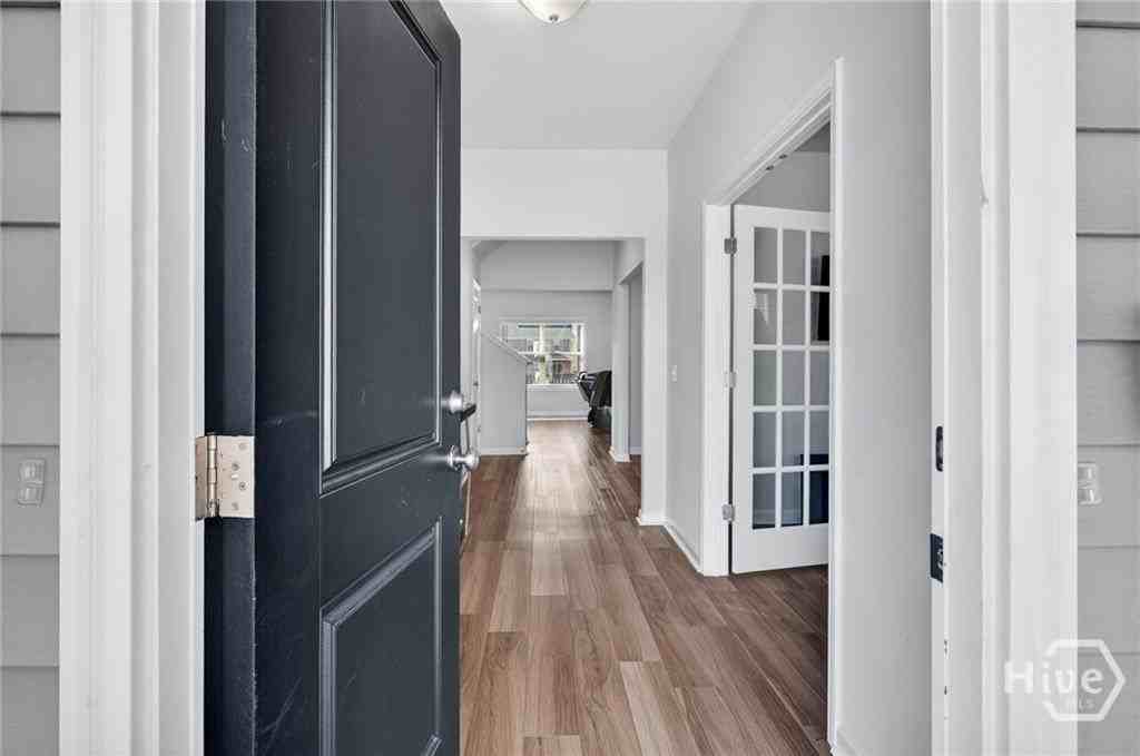 124 Jennie Dr - Photo 3 of 38