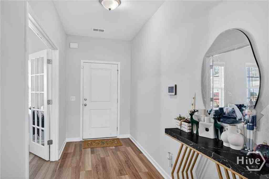 124 Jennie Dr - Photo 4 of 38