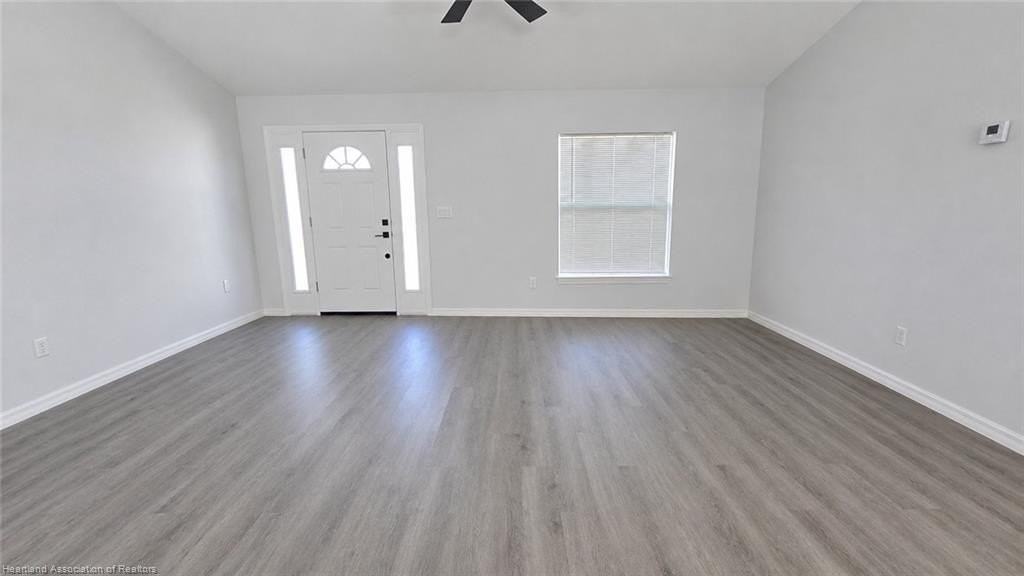 1870 N Zenith Rd - Photo 4 of 38