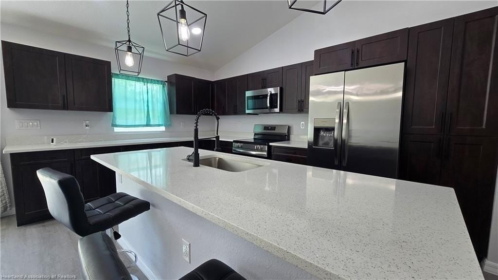 1870 N Zenith Rd - Photo 5 of 38