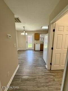 1638 Maple View Way - Photo 4 of 17