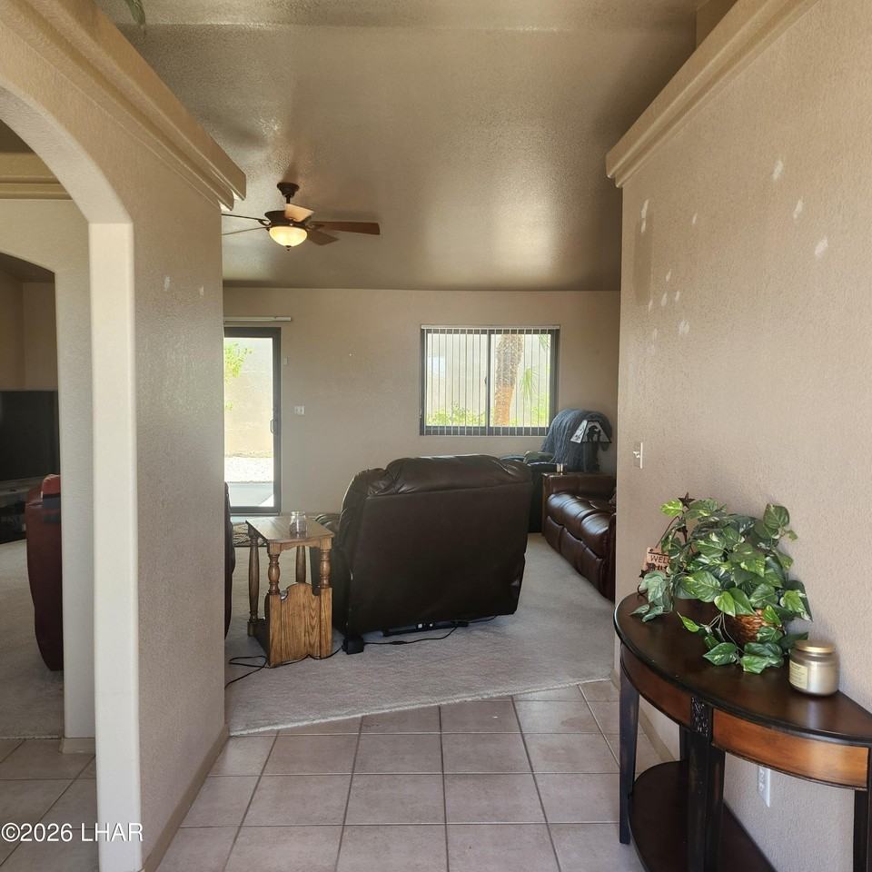 3048 Mirage Dr - Photo 2 of 44