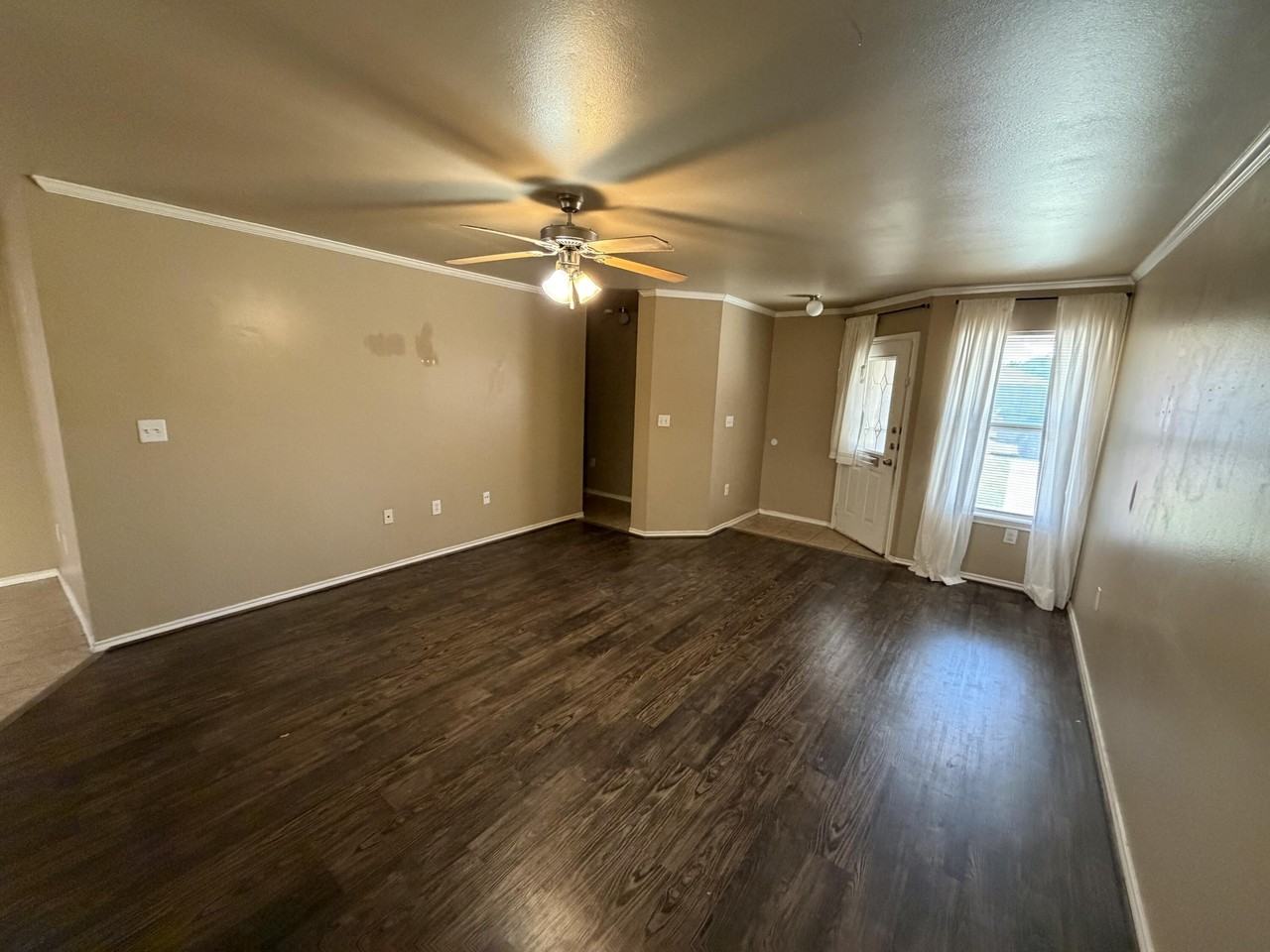 502 N Clinton Ave #B - Photo 3 of 12