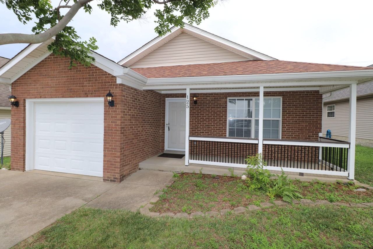 125 Christopher Dr - Photo 2 of 19