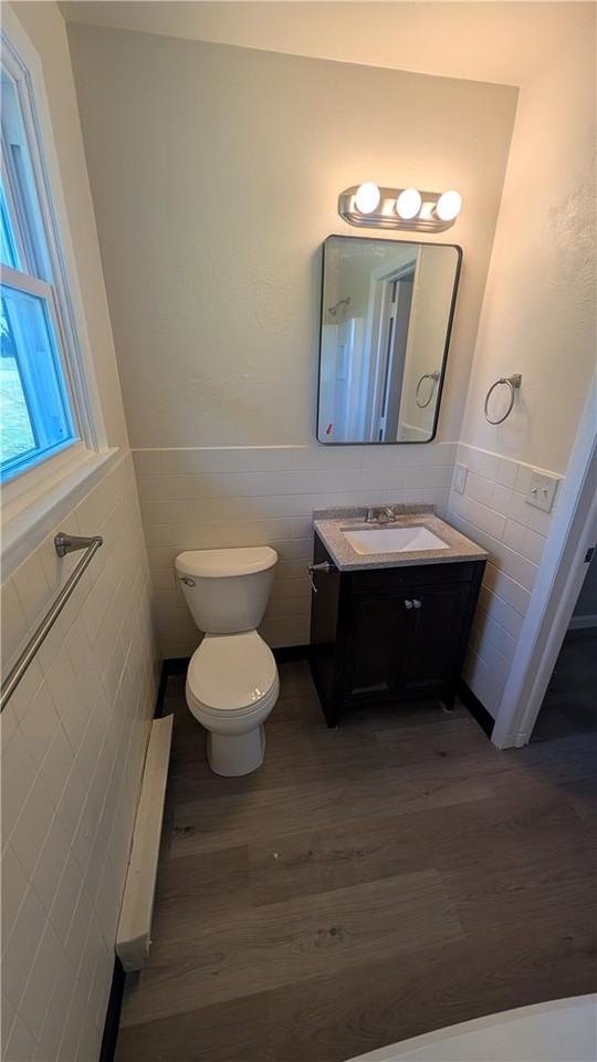 97 Hillcrest Ln #B11 - Photo 5 of 9