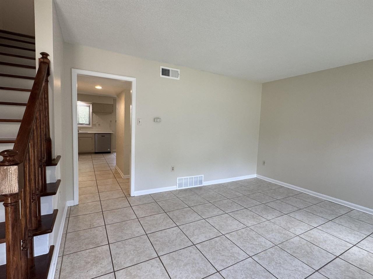 5659 Hinton Pl - Photo 2 of 15