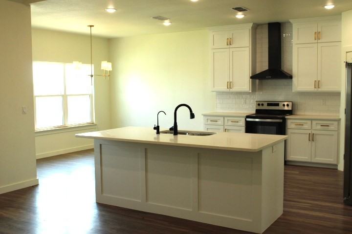 125 Middleton Ln #1 - Photo 3 of 12