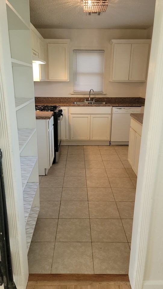 5016 S Olie Pl #1 - Photo 3 of 39