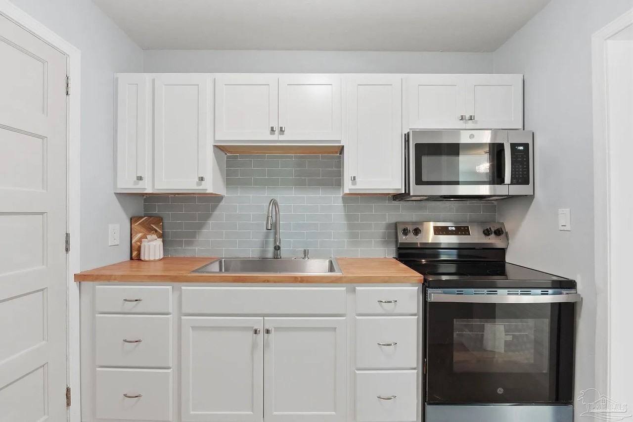 525 Pelham Rd #1 - Photo 6 of 16