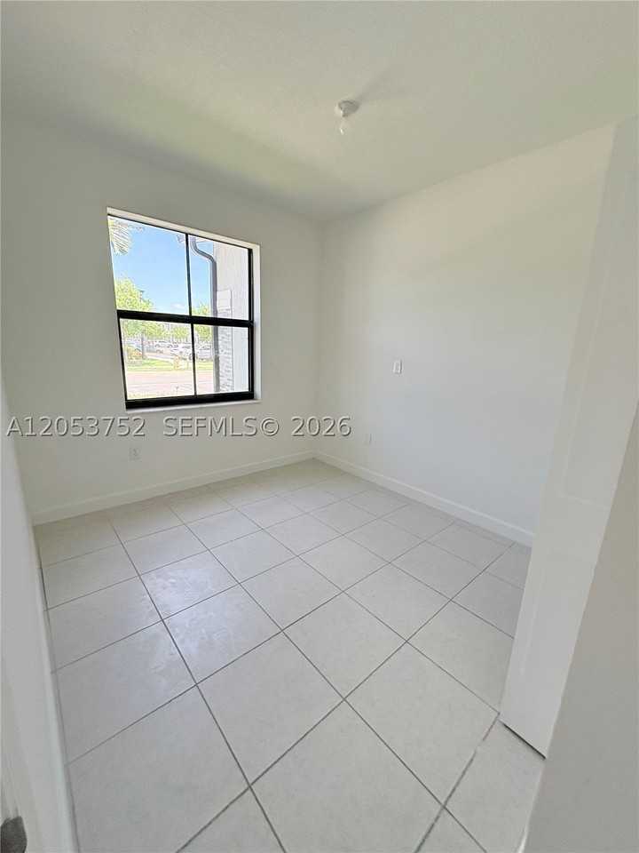 13232 Sw 287th Ter - Photo 6 of 17