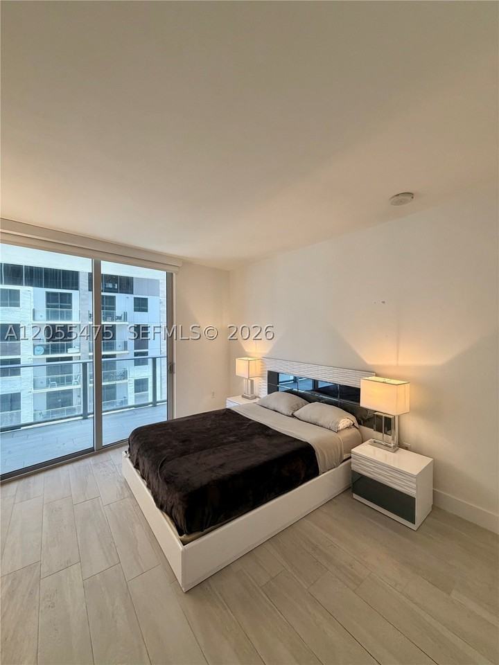 1010 Sw 2nd Ave #707 - Photo 4 of 10