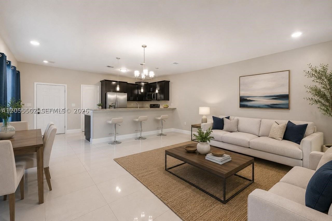 935 Nw 2nd Ave - Photo 6 of 17