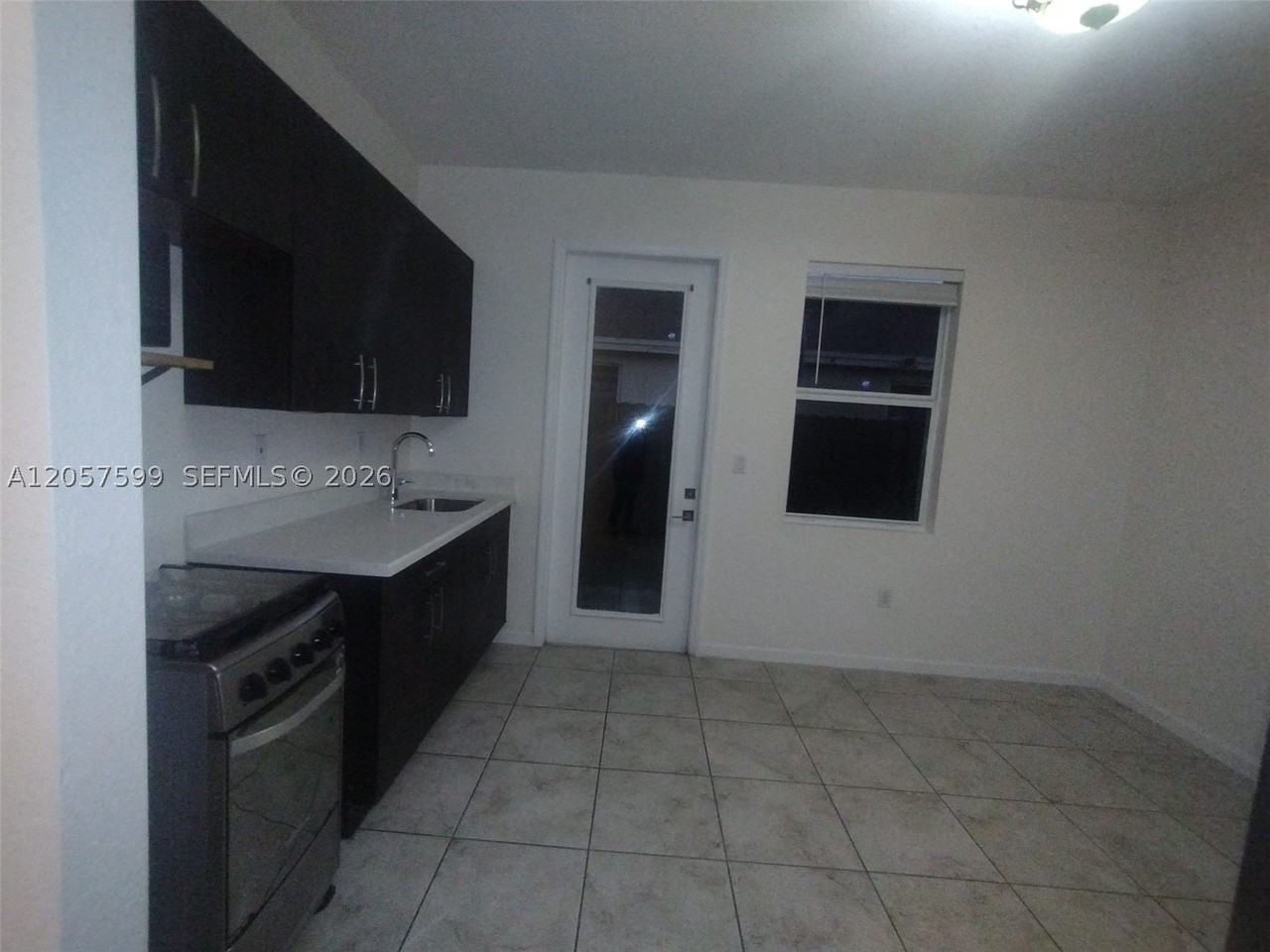 27701 27701 SW 134th Ct - In Law Quarters #0 - Photo 6 of 16