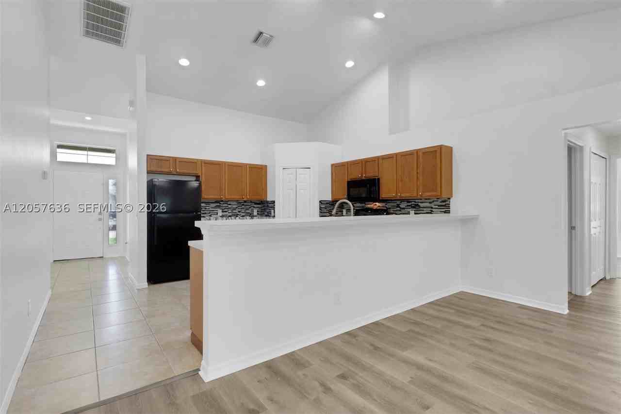 1807 Ne 28th St #0 - Photo 3 of 25