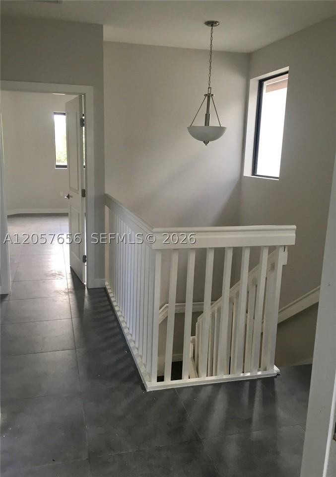 3670 Sw 69th Ave - Photo 6 of 6