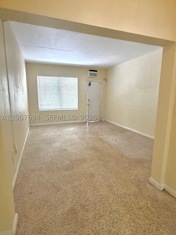 1770 Meridian Ave #113 - Photo 3 of 11