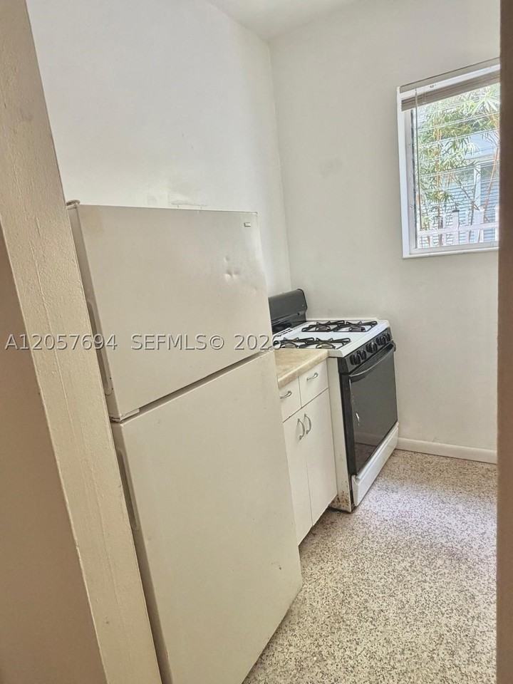 1770 Meridian Ave #113 - Photo 6 of 11