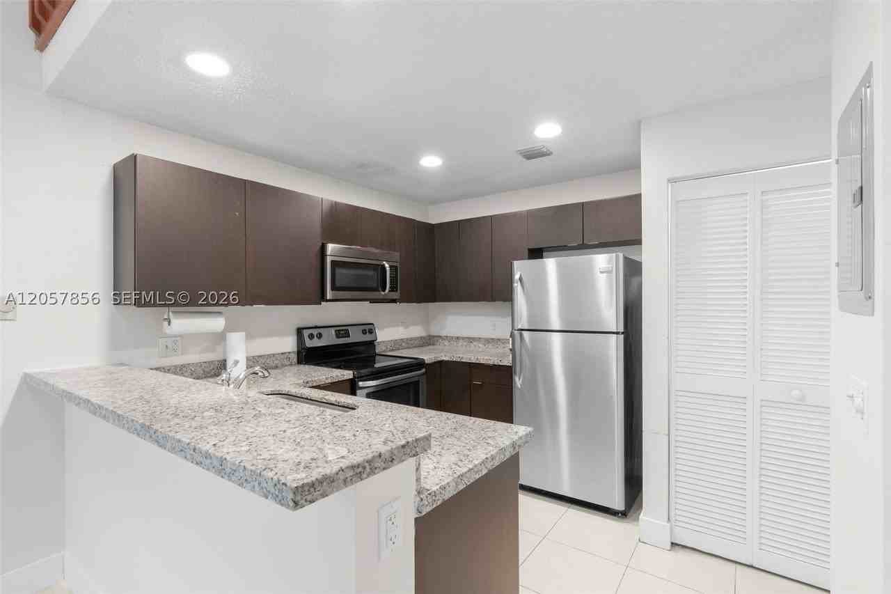 7144 Sportsmans Dr #7144 - Photo 6 of 26