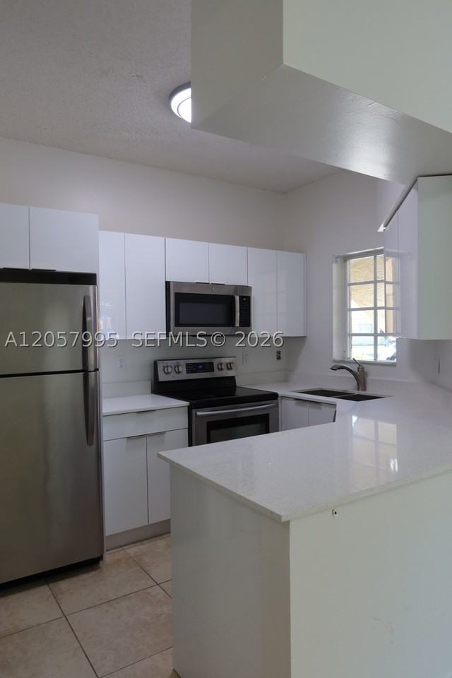 18340 Nw 68th Ave #A - Photo 7 of 10