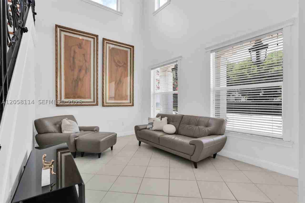 15270 Sw 115th Ter - Photo 5 of 15